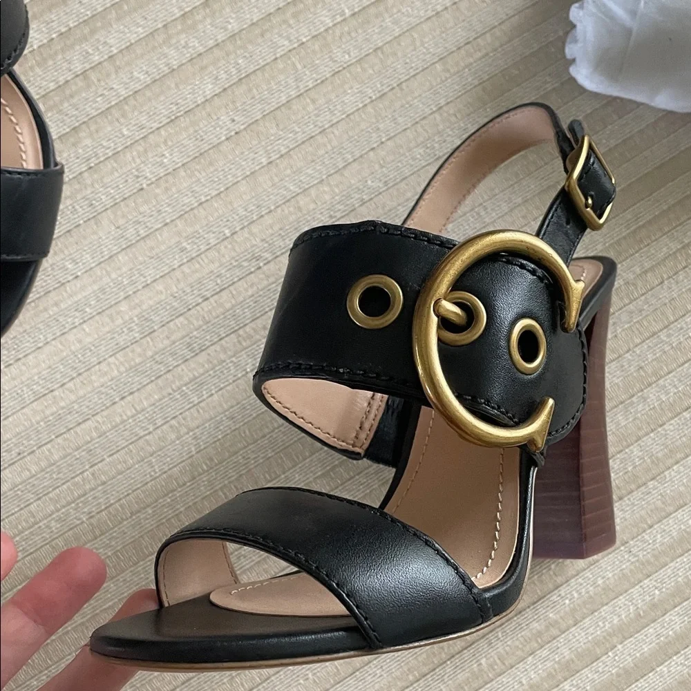 COACH Black Leather Sandal Gold Buckle Robin